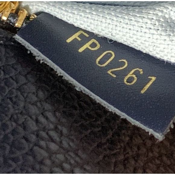 Louis Vuitton OnTheGo Tote Monogram Giant Raffia MM Blue, Neutral - Picture 8 of 8